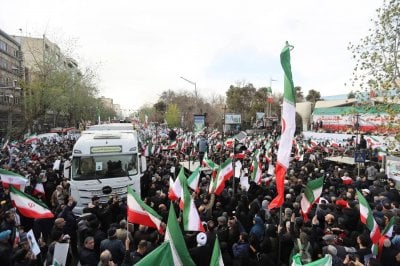 تشدّد إيراني ورسائل نارية… واشنطن متقلّبة والمفاوضات عند حافة الانفجار