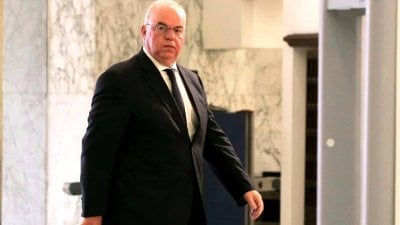 ردّ ناري من الاتصالات على الموسوي: محاولة اختزال اللجنة وتضليل الرأي العام