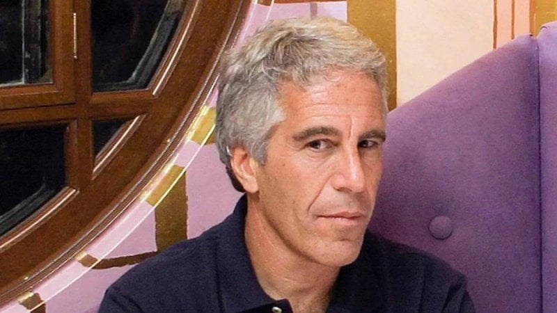 في سباق مع الزمن…كيف لجأ  إبستين إلى تقنيات الطب التجديدي لإطالة عمره؟