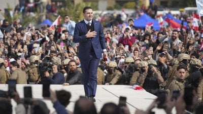 بيروت تنتظر… الحريري بين الجمهور والقرار المصيري!