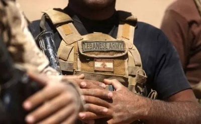 بعد اقتحام صيدلية تحت تهديد السلاح… 