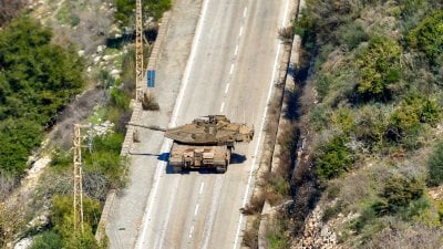 رصد مشتبه به وتحركات عسكرية عاجلة... 