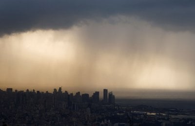 استقرار مؤقت قبل الأمطار والثلوج… الطقس ينقلب خلال ساعات!
