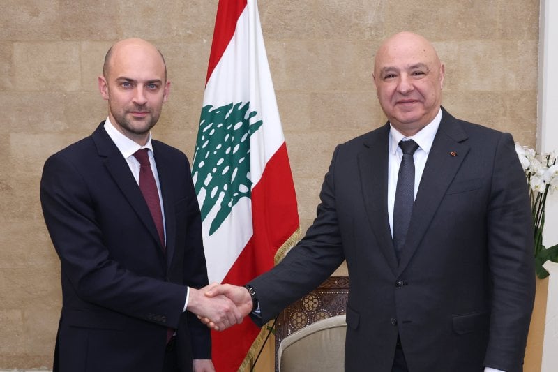 "الجيش أنجز جنوب الليطاني"... عون يضع الملف الجنوبي على الطاولة الفرنسية (صور)