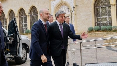 زيارة بارو تنتهي ورسائلها تبدأ... نزع السلاح في صدارة الموقف الفرنسي