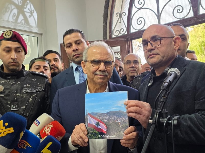 استجابةً لطلب الأهالي… سلام يسير على الأقدام في عيتا الشعب