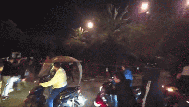 غضب طرابلس ينفجر ليلاً: محتجّون يقتحمون باحات منازل سياسيين (فيديو)