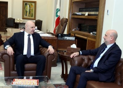 من باريس إلى بعبدا… نائبٌ يضع عون في أجواء الموقف الفرنسي