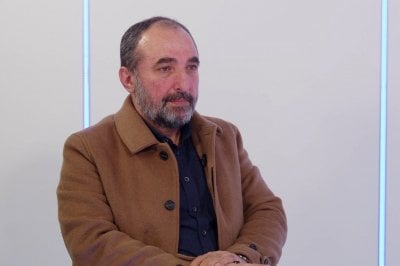 النظام الايراني يترنّح .. علي الأمين: مشهد غريب في 