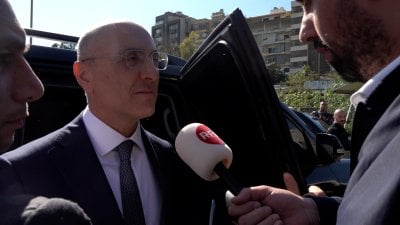 النواب يسائلون الحجار والحكومة
