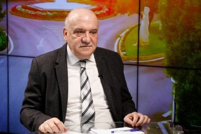 الفرقة الرابعة في الحزب تتأهب- فيلق الحافة الأمامية يغلي- ما يجري داخل الأنفاق مرعب- جيش السيد 4 قادم