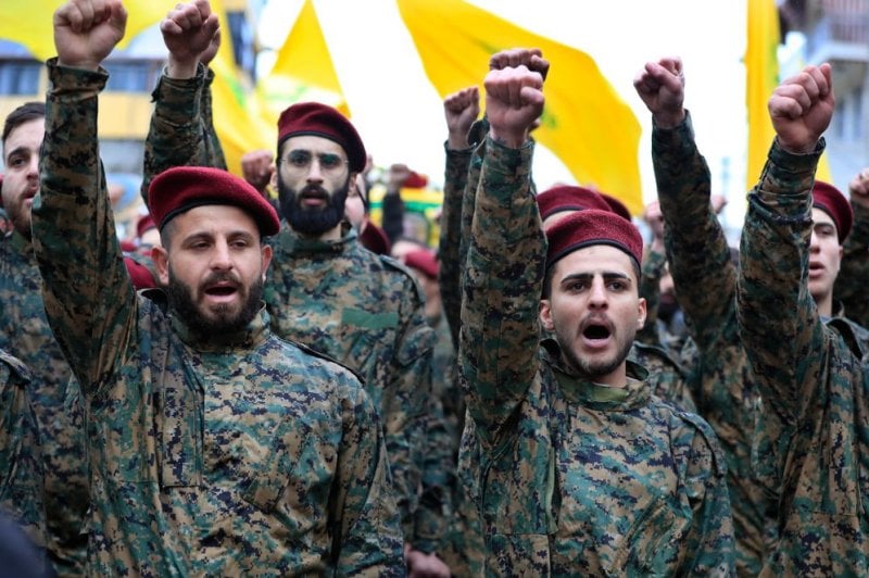 "محاولات الحصار فشلت"... حزب الله يرى في إيران معادِل الهيمنة