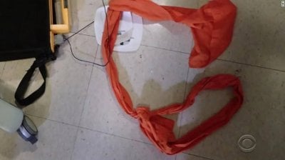 وميض غامض وكاميرات معطّلة… تقرير إسرائيلي يُربك رواية انتحار إبستين