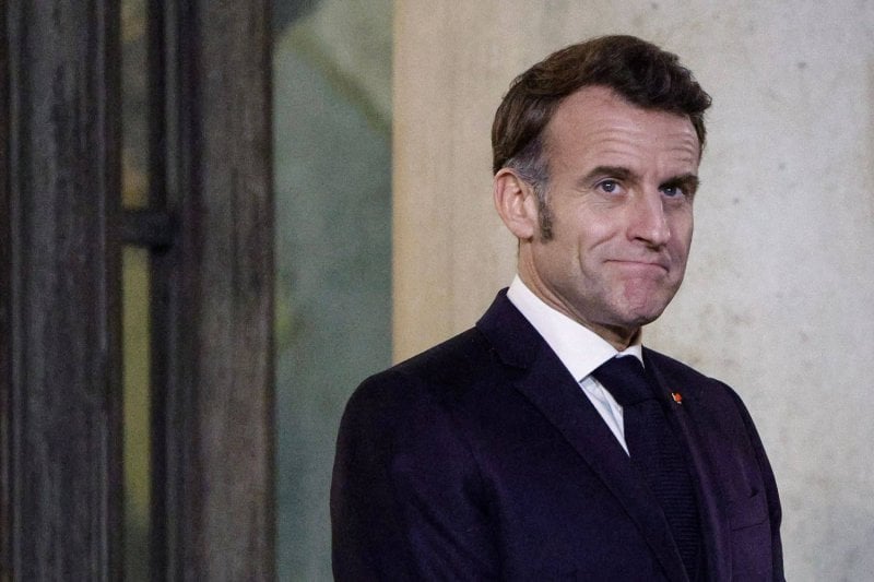 تصاعد التوتر السياسي في فرنسا… ماكرون يتدخل بعد وفاة شاب في أحداث ليون