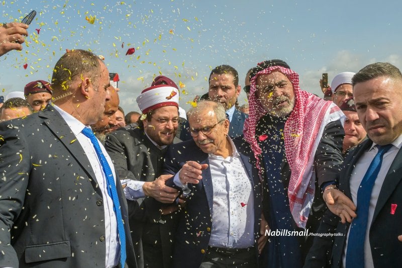 مواقف ثابتة