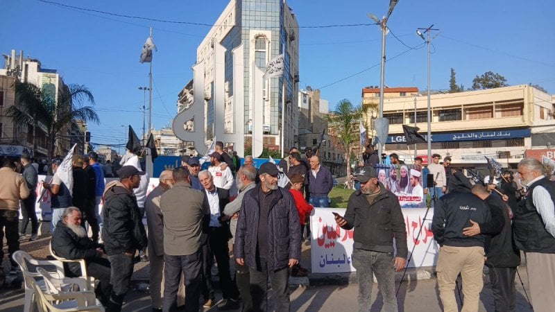 "عدالة لا تستثني أحدًا"… اعتصام لأهالي الموقوفين الإسلاميين في طرابلس