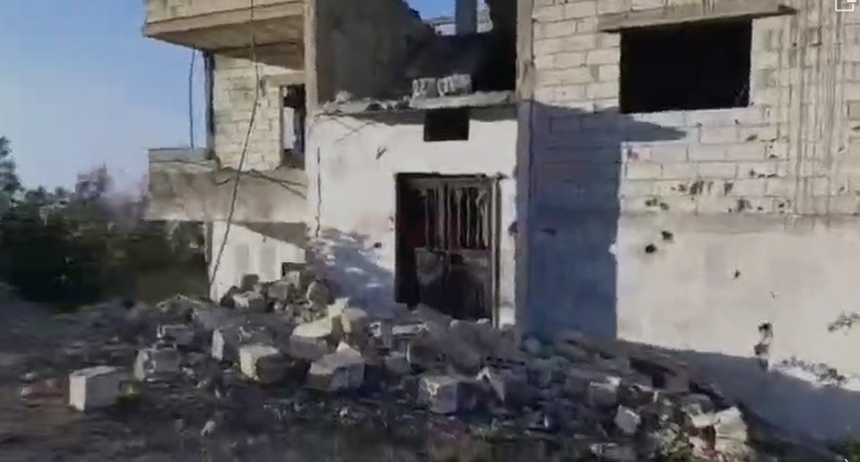 تصعيد ليلي واسع… دخول إسرائيلي شرق ميس الجبل