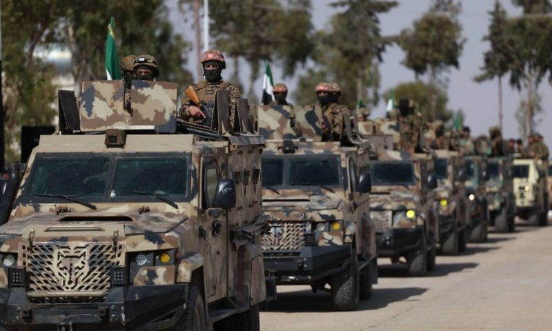 الجيش السوري يوجه 45 مدفعاً صوب البقاع… إنتظار ساعة صفر الهجوم!