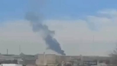 دخان كثيف قرب مواقع حساسة… حريق في محيط طهران يثير التساؤلات (الفيديو)