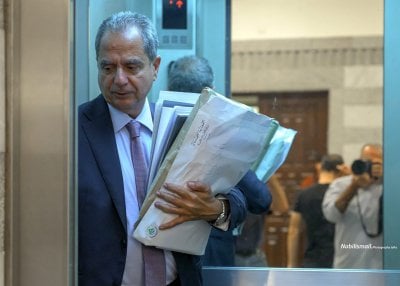 بوثيقة موقّعة من باسيل… نائبٌ يُحرج وزير “القوات”: “مش مجبور تمضي”!