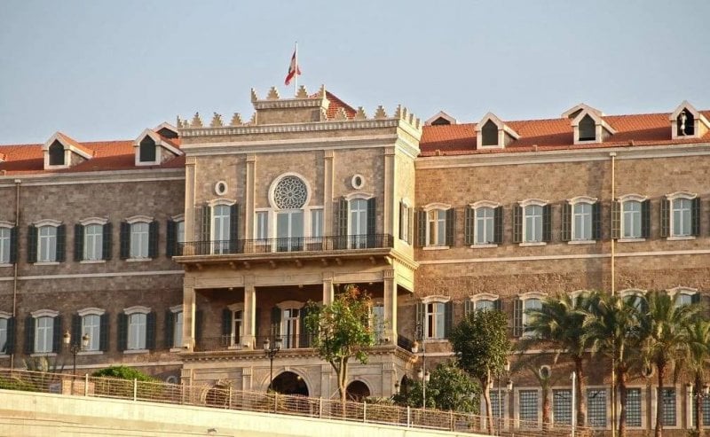 الحكومة في مأزق… تحذير من تكرار أخطاء الماضي حتى لا نقع في المحظور!
