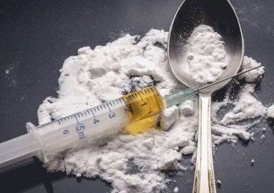 من طرابلس إلى أستراليا… إحباط تهريب هيرويين مخبّأ في الزيت والعصير