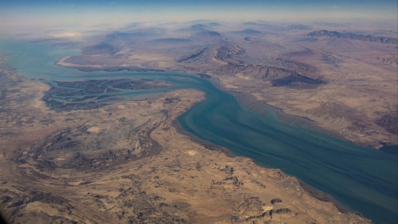 "السيطرة الذكية" في مضيق هرمز… رسائل إيرانية عشية التفاوض