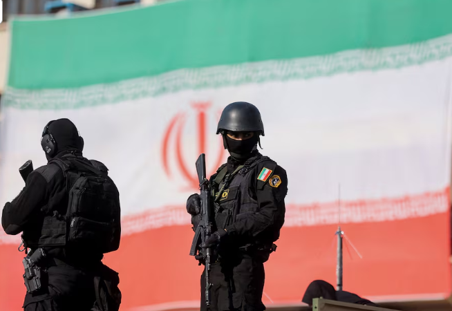 هل تتخلى طهران عن نفوذها في بيروت؟