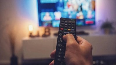 ابتزاز مكشوف: محطة تلفزيونية تفتح حربها على Cablevision
