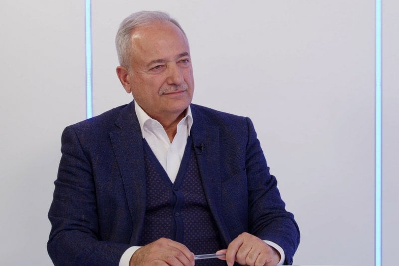 حرب مدمرة قادمة ولبنان جزء منها.. خالد حمادة: أذناب ايران تعبث بأمن سوريا والمفاوضات ستفشل حتما
