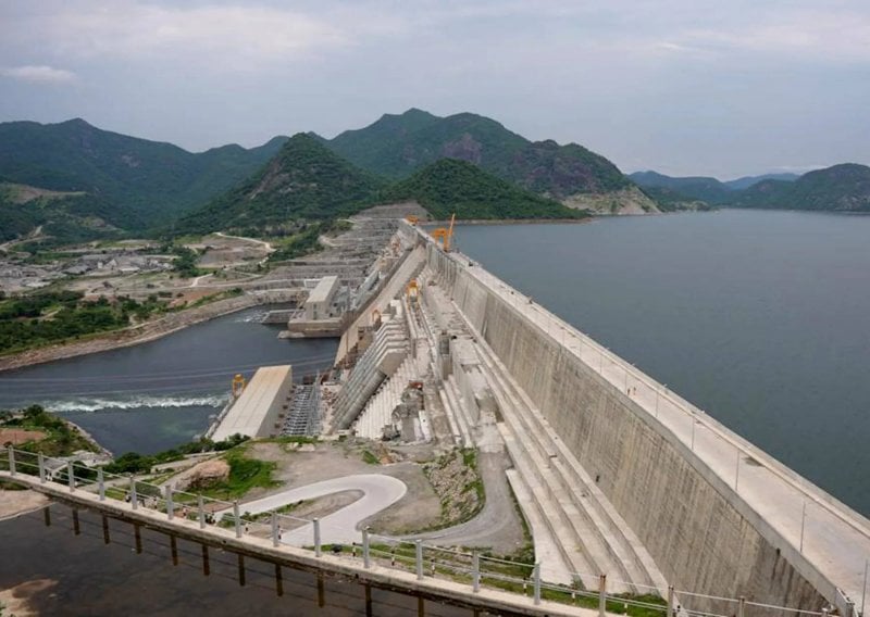 مفاجآت خطيرة و فيضانات كارثية...  "قنبلة هيدرولوجية" تهدد حياة الملايين!