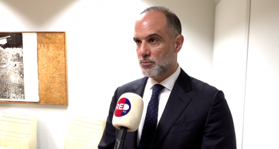 بين غلاء تذاكر السفر ورفع الضرائب… رسامني يطرح الحلول ويضع مجلس النواب أمام سؤال! (فيديو)