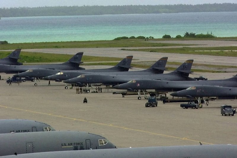 "انتهاك للقانون الدولي"… بريطانيا تصدّ طلبًا أميركيًا بشأن إيران