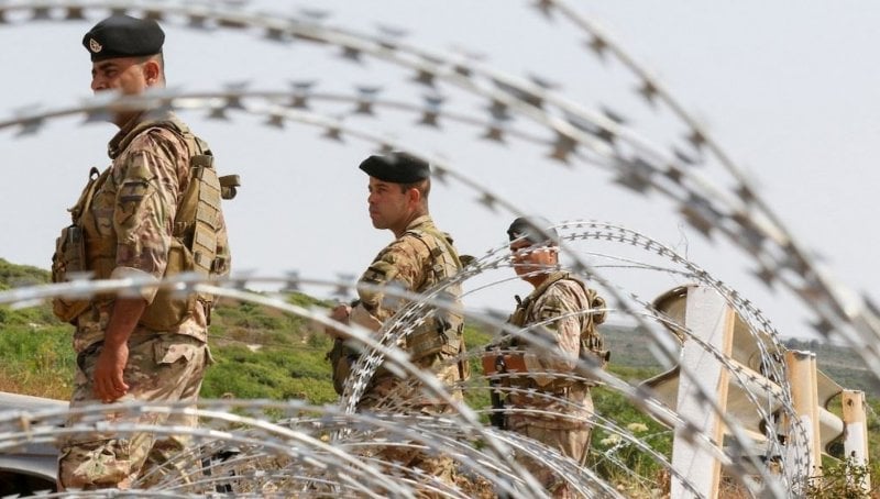 من المراقبة إلى الرسائل بالنار… هذه خلفية ما جرى في مرجعيون