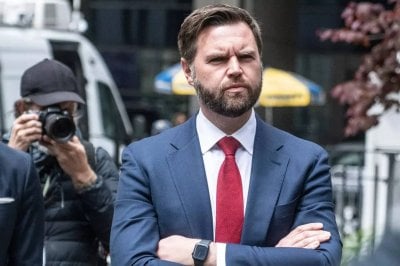 تقدم دبلوماسي حذر… وفانس يؤكد: لا حرب طويلة في الشرق الأوسط