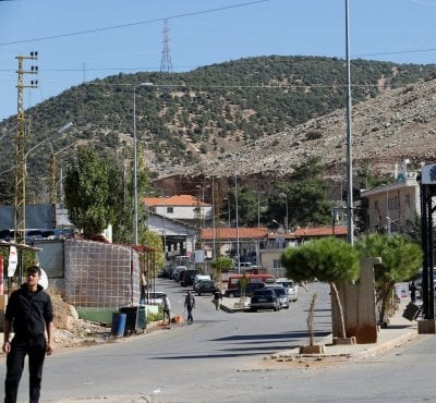 توتر أمني مفاجئ… إطلاق نار كثيف عبر الحدود اللبنانية – السورية