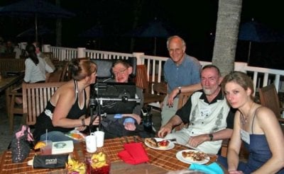 الغواصة والجزيرة المحظورة… وثائق إبستين تعيد اسم هوكينغ إلى الواجهة (صور)