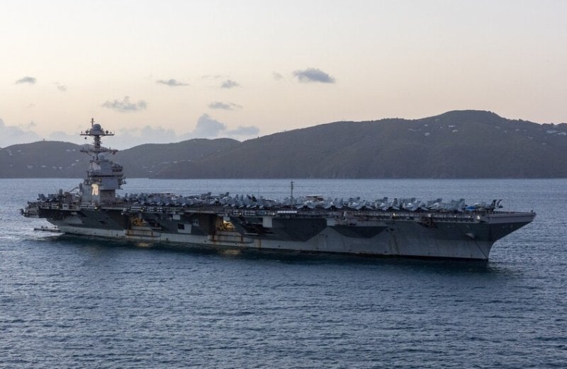 أكبر حاملة طائرات أميركية ترسو قبالة إسرائيل (فيديو)