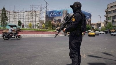 عملية أمنية في إيران… تفكيك شبكة مسلّحة وسقوط قتلى وموقوفين