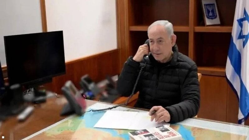 كتاب عن "الحلفاء" وخريطة إقليمية… صورة نتنياهو تثير التساؤلات