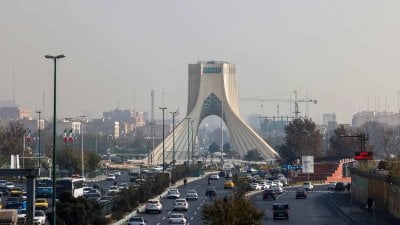 بعد الضربة الكبرى… إيران تعلن ثلاثية لإدارة السلطة وسط تصعيد مفتوح