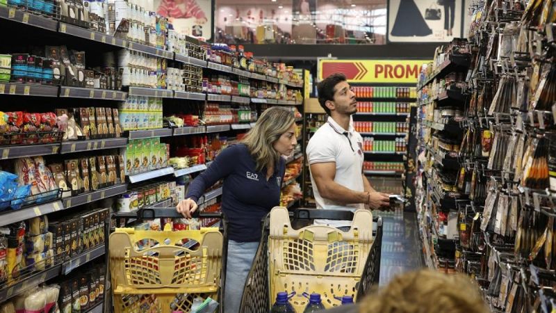 الحرب على إيران تتسلّل إلى الأسواق... هل لبنان مهدّد بانقطاع المواد الغذائية؟