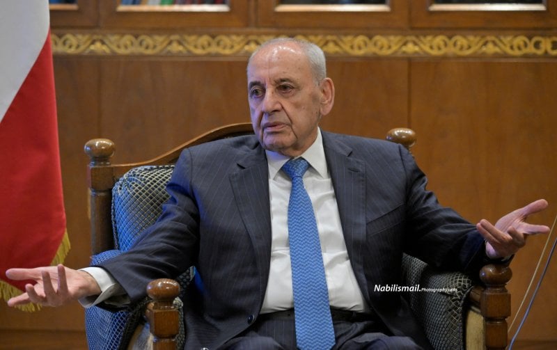 بعد حظر الحكومة نشاط حزب الله العسكري... بري يحسم خياره!