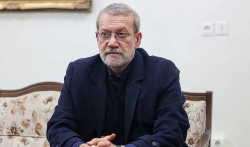 "إيران أعدّت نفسها لحرب طويلة"... رسالة حاسمة من لاريجاني إلى واشنطن