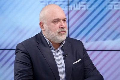 استعدوا للاجتياح والإنزالات - الشرع يستعد لسحق الحزب - قصف سيطال مطارات وسفارات وزعماء: قضي الأمر!
