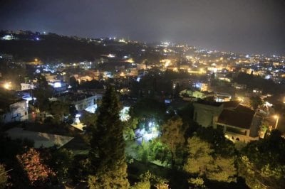 بعد مهلة الإخلاء… إسرائيل تستهدف المبنى المهدّد في حاروف (فيديو)