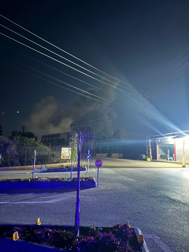 بعد التهديد… غارات إسرائيلية تستهدف صور (صورة وفيديو)