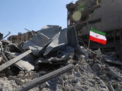 مهلة 24 ساعة… تحذير إسرائيلي لممثلي النظام الإيراني في لبنان! (فيديو)