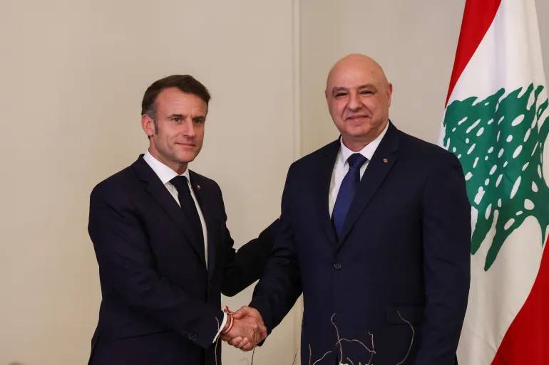 اتصال بين عون وماكرون… وطلب تدخل لوقف الاعتداءات الإسرائيلية