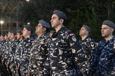 عناصر قوى الأمن تحت المراقبة
